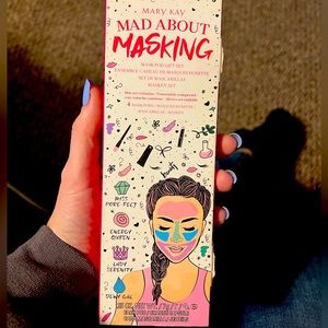 Mary-Kay Mad About Masking Kit